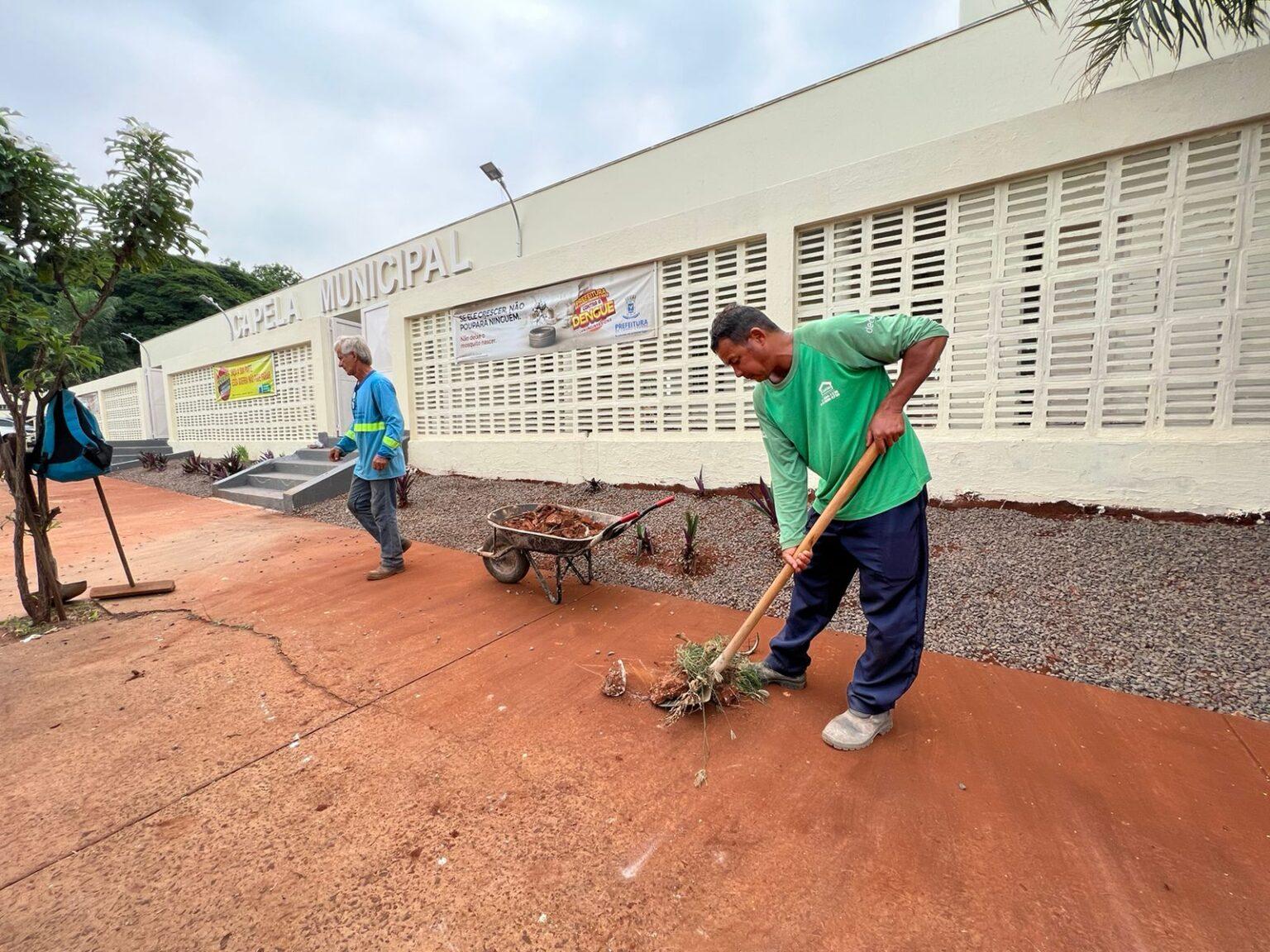 Prefeitura prepara cemitérios municipais para receber mais de 30 mil visitantes no Dia de Finados. Prefeitura prepara cemitérios municipais para receber mais de 30 mil visitantes no Dia de Finados.