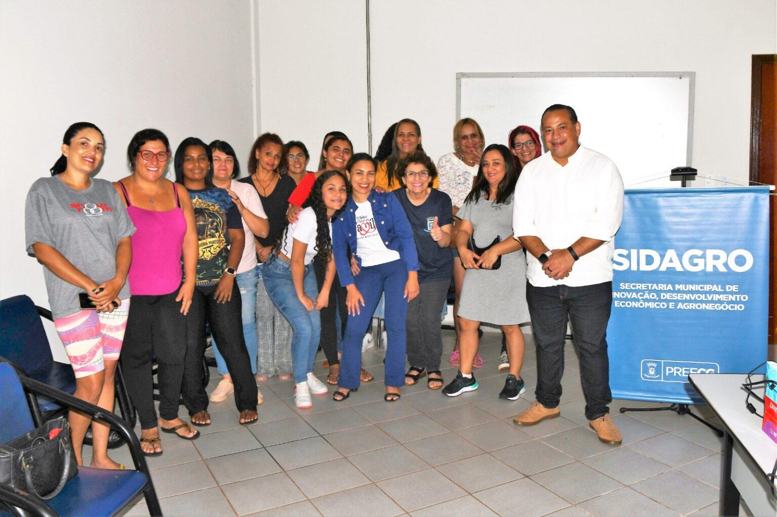 Sidagro Secretaria Municipal de inovação, Desenvolvimento Econômico e Agronegócio da Prefeitura, leva técnicas de empreendedorismo para bairros e distritos de Campo Grande.