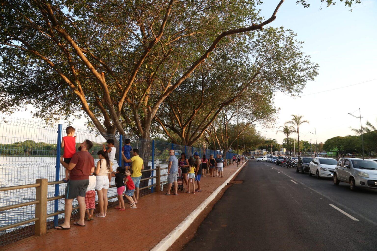 Com a obra na Avenida Filinto Muller concluída, Lago do Amor volta a ser espaço de lazer e integração das famílias.