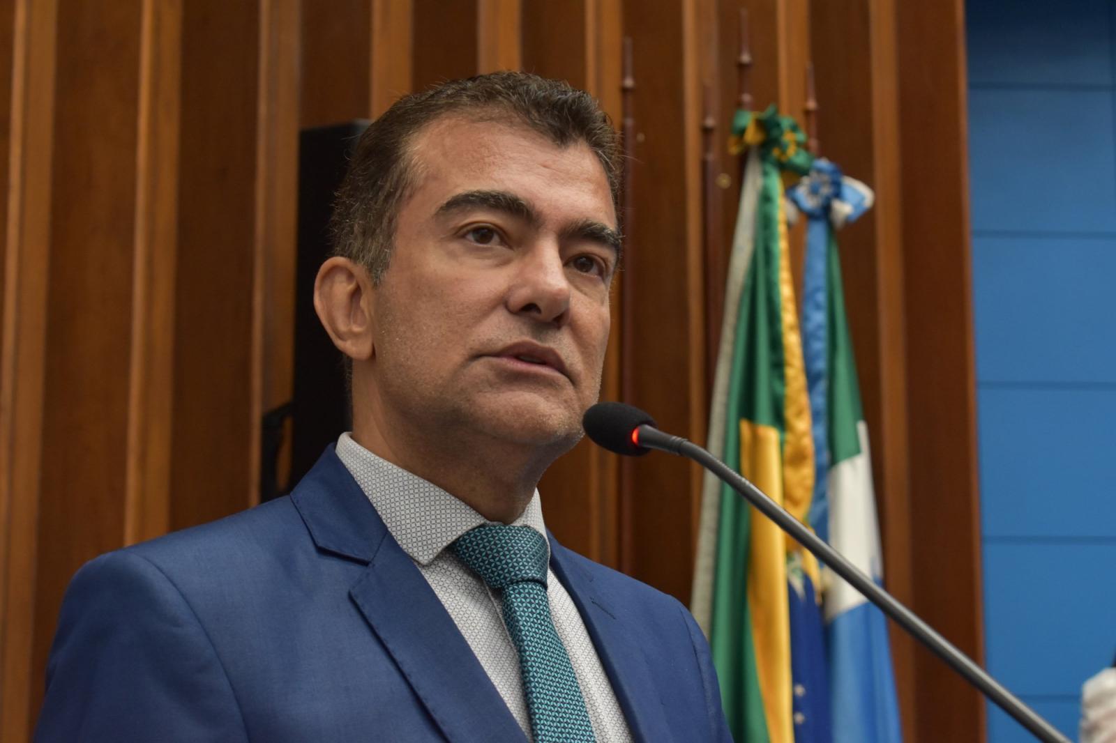 O ex Presidente Jair Messias Bolsonaro cogita apoiar Marçal à prefeitura de Dourados, mesmo com ex-deputado no PSDB O ex Presidente Jair Messias Bolsonaro cogita apoiar Marçal à prefeitura de Dourados, mesmo com ex-deputado no PSDB