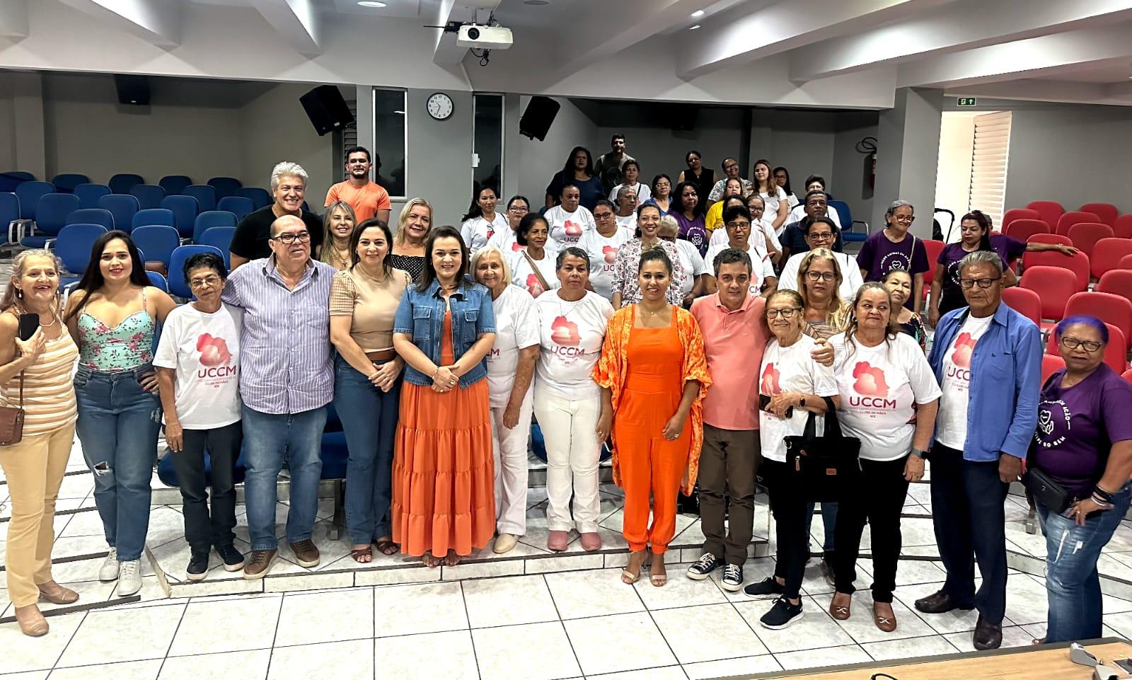 Prefeita Adriane Lopes destaca papel fundamental dos Clubes de Mães e Associações durante Congresso Estadual