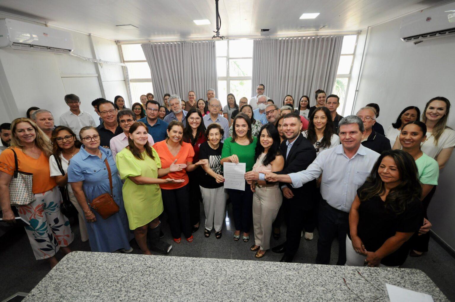 A Prefeita Adriane Lopes de Campo Grande consolida aditivo de 25% no repasse do Fundeb a OSC’s. A Prefeita Adriane Lopes de Campo Grande consolida aditivo de 25% no repasse do Fundeb a OSC’s.