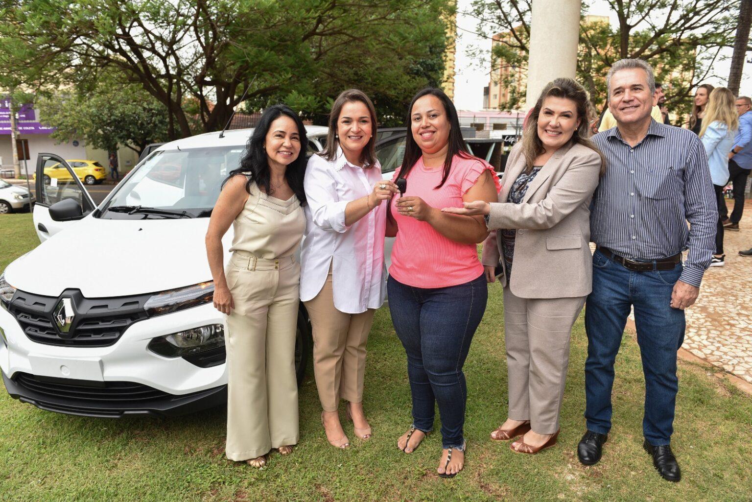 Prefeitura entrega prêmios e realiza 3º sorteio do programa IPTU Dá Prêmios 2023.