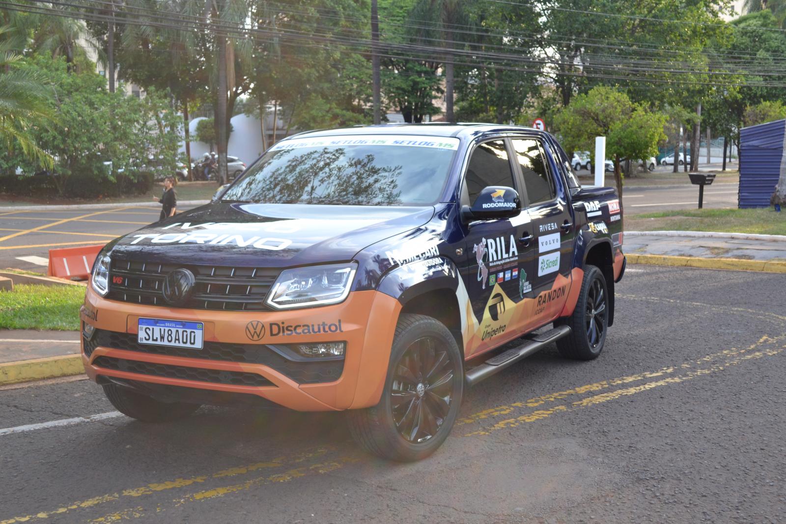 Prefeitura recebe caminhonete para participar de expedição da Rota Bioceânica Prefeitura recebe caminhonete para participar de expedição da Rota Bioceânica