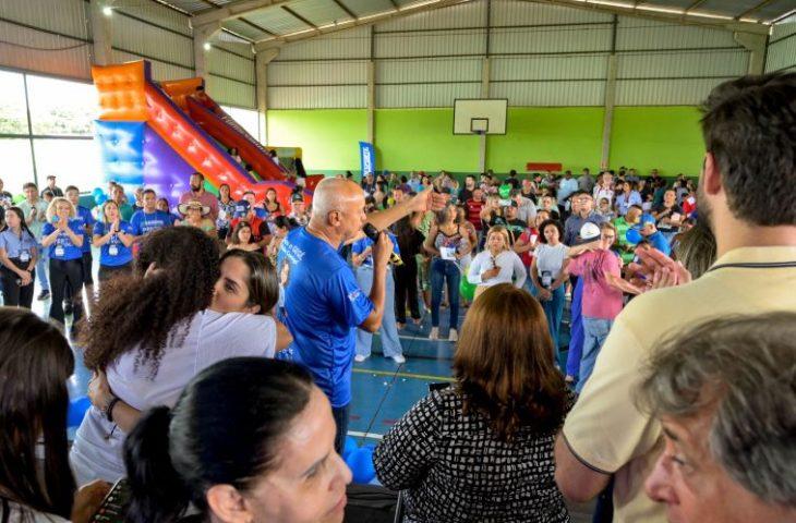 Agems vai para perto da comunidade e garante atendimento a cerca de 3 mil pessoas. Agems vai para perto da comunidade e garante atendimento a cerca de 3 mil pessoas.