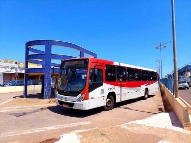 Usuários do transporte coletivo podem acompanhar linhas de ônibus em tempo real.
