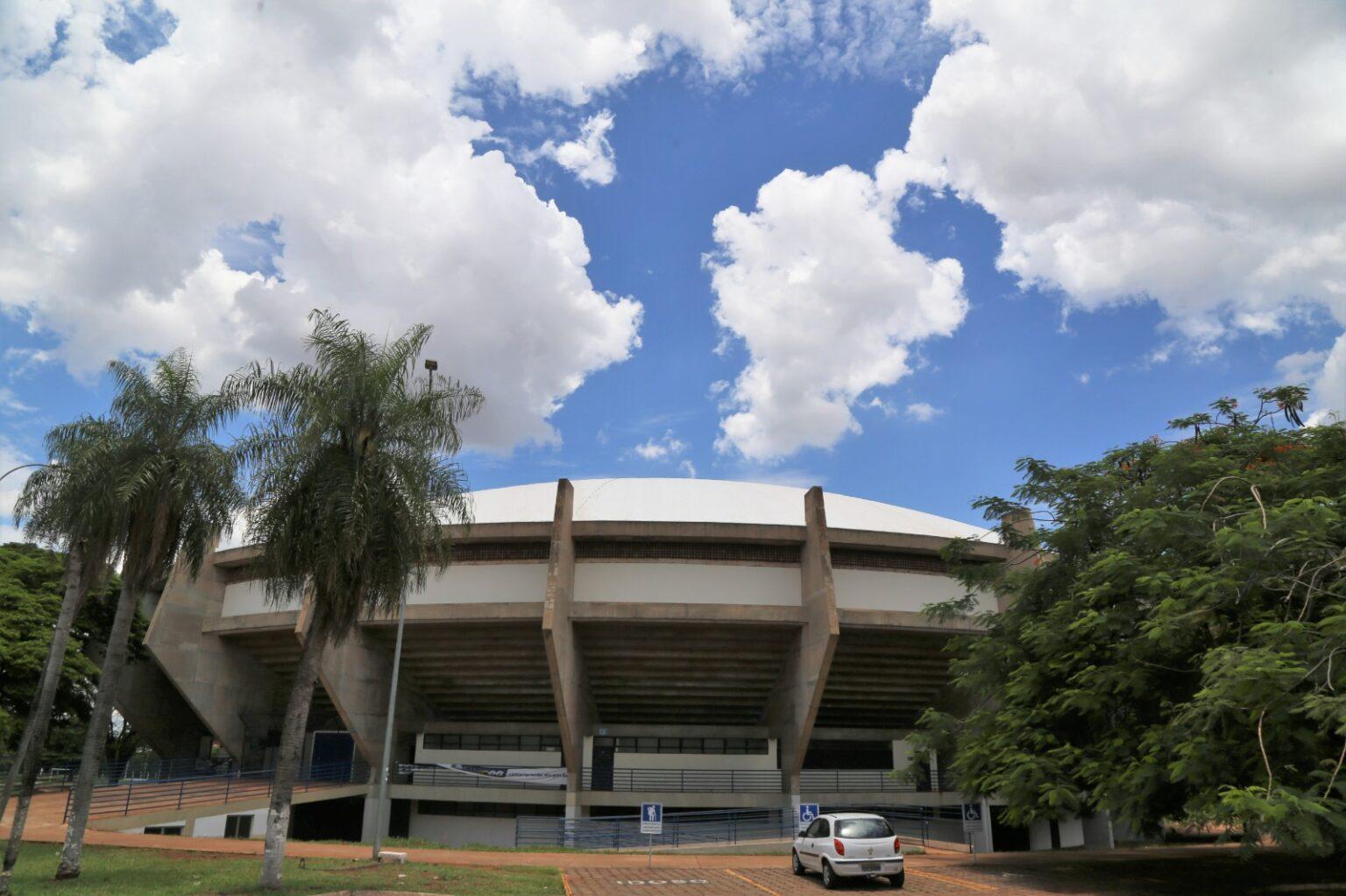 Com nova cobertura e isolamento termoacústico, Ginásio Guanandizão volta a sediar grandes eventos.