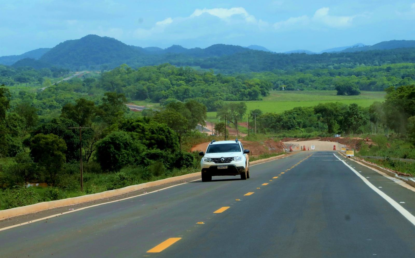Integrando regiões e potencializando a logística de MS, Estrada do 21 será nova atração turística. Integrando regiões e potencializando a logística de MS, Estrada do 21 será nova atração turística.