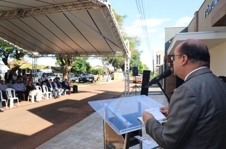 Governo de MS prestigia entrega das novas instalações do Forúm de Angélica. Governo de MS prestigia entrega das novas instalações do Forúm de Angélica.