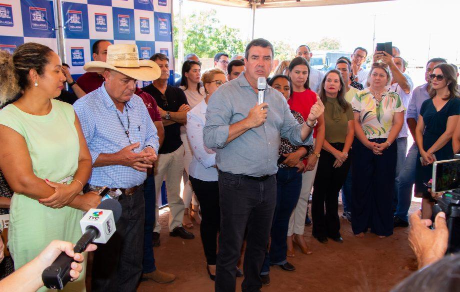 O Governador Eduardo Riedel inaugura e visita obras estratégicas em Três Lagoas, destacando parceria entre Estado e Município. O Governador Eduardo Riedel inaugura e visita obras estratégicas em Três Lagoas, destacando parceria entre Estado e Município.