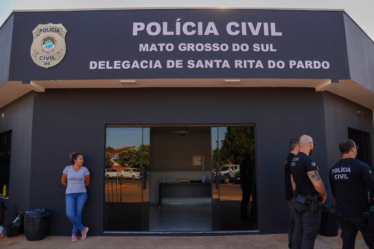 Governo de MS investe R$ 28 mi em Santa Rita do Pardo, entrega anel viário e nova delegacia da Polícia Civil. Governo de MS investe R$ 28 mi em Santa Rita do Pardo, entrega anel viário e nova delegacia da Polícia Civil.