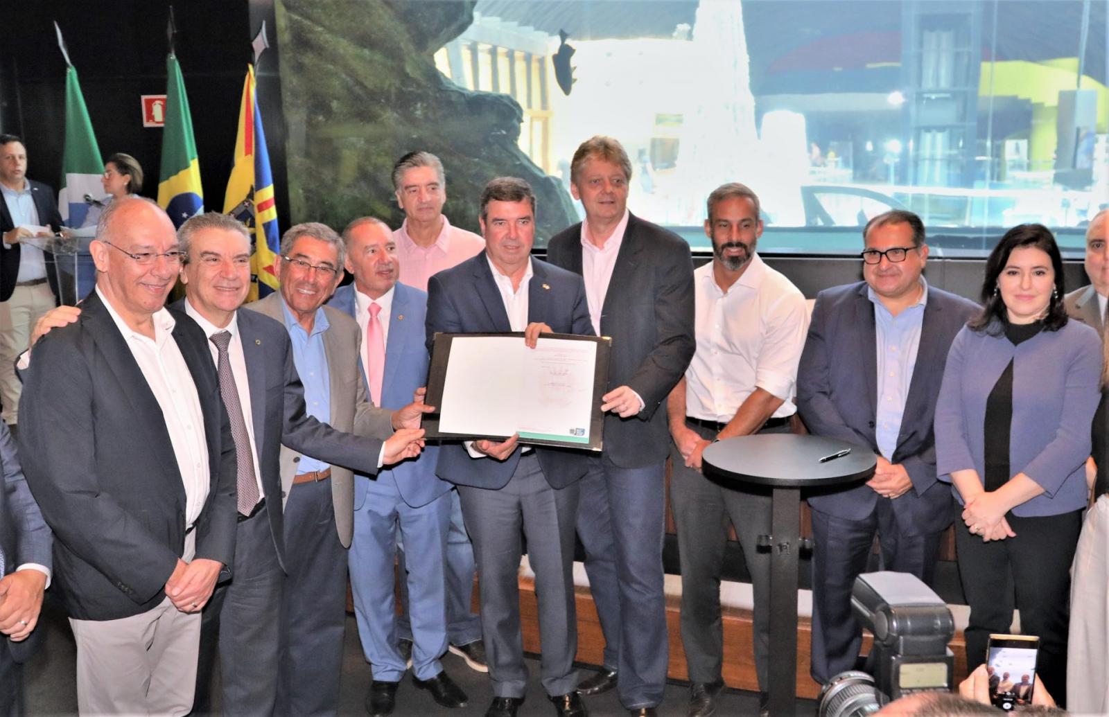 Rota Bioceânica: Assinada ordem de serviço para obra que dá acesso à ponte sobre o Rio Paraguai. Rota Bioceânica: Assinada ordem de serviço para obra que dá acesso à ponte sobre o Rio Paraguai.