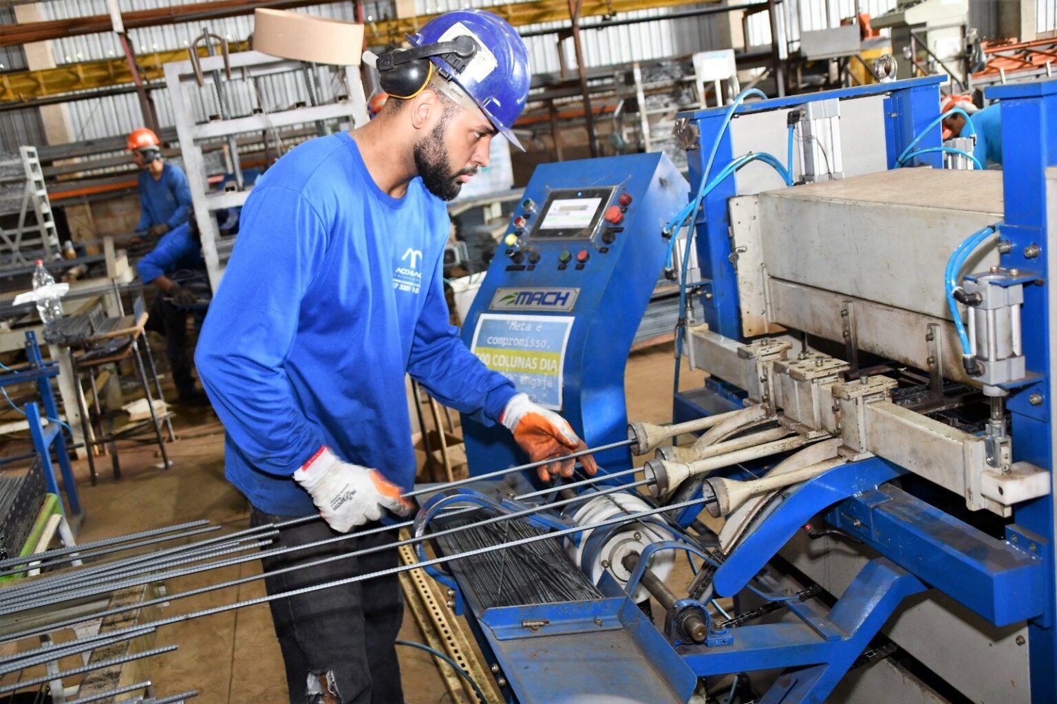 Da sucata para sua casa, indústria transforma recicláveis em materiais de construção.