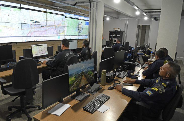 Governo do Estado reforça policiamento durante período de festas em Campo Grande e no interior. Governo do Estado reforça policiamento durante período de festas em Campo Grande e no interior.