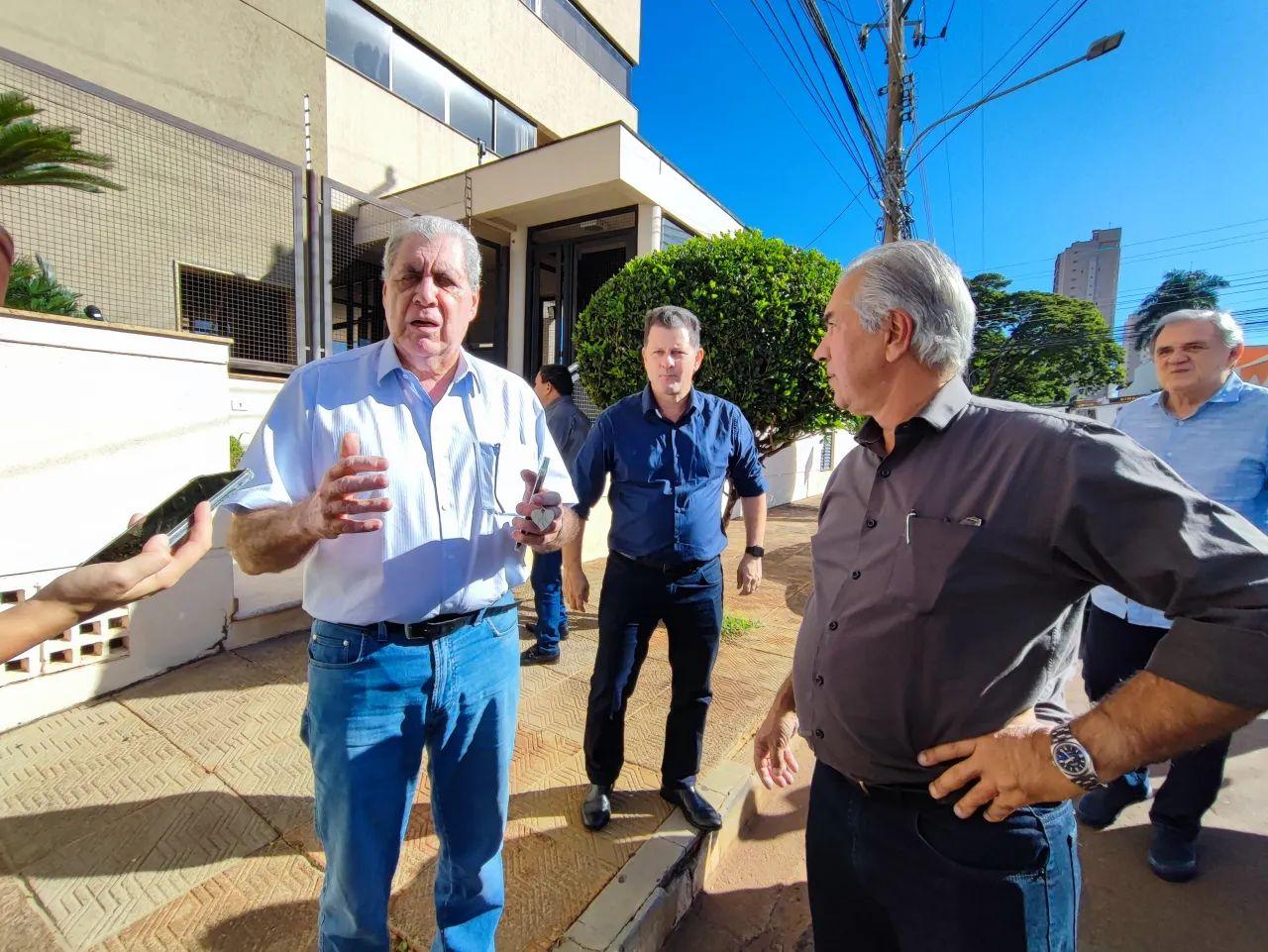 MDB promete apoio à reeleição de Eduardo Riedel e fecha reaproximação com PSDB. MDB promete apoio à reeleição de Eduardo Riedel e fecha reaproximação com PSDB.
