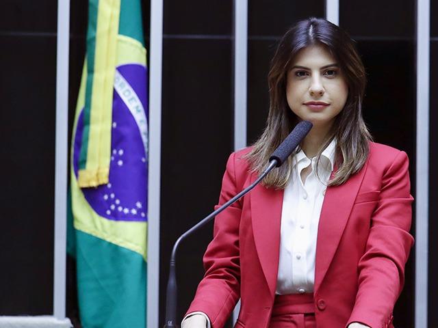 Pré-candidata, Camila Jara fala em "desfavelização" e tarifa zero no transporte. Pré-candidata, Camila Jara fala em