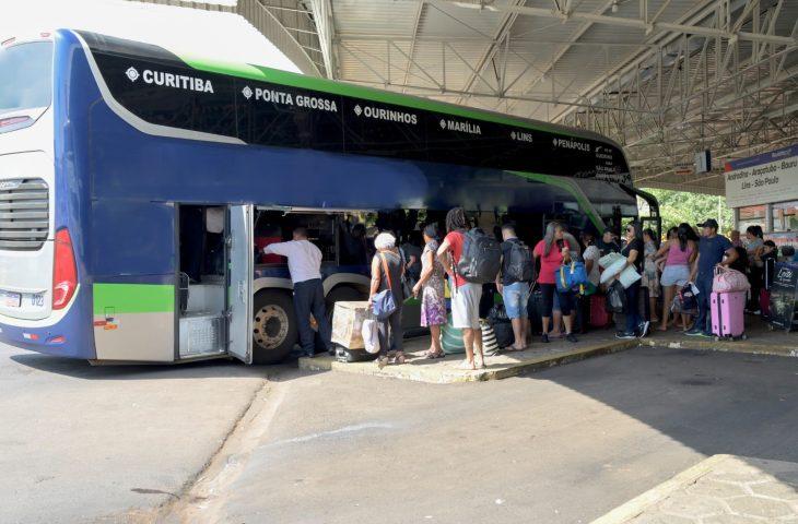 Vai viajar? Agems dá dicas para viagens de ônibus mais seguras neste fim de ano. Vai viajar? Agems dá dicas para viagens de ônibus mais seguras neste fim de ano.