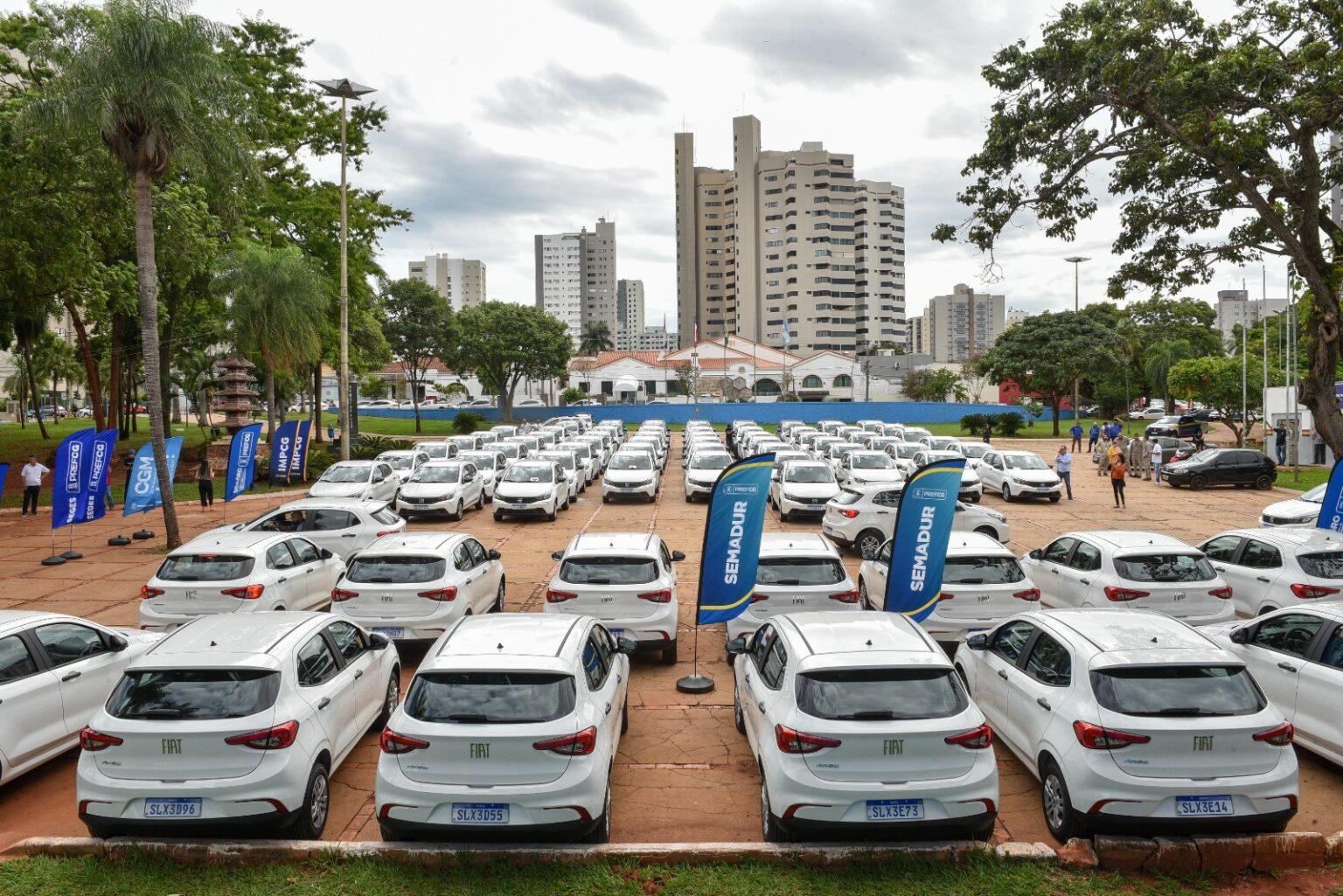 Prefeitura de Campo Grande investe em nova frota, alavancando eficiência e economia.