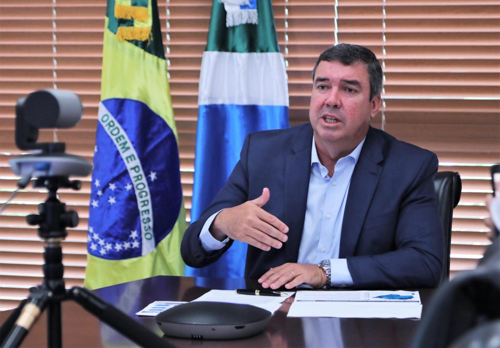 Com projetos e planejamento para 2024, Riedel retoma função e reconhece atuação do vice-governador. Com projetos e planejamento para 2024, Riedel retoma função e reconhece atuação do vice-governador.