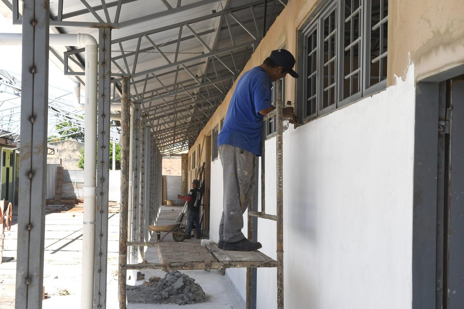 Governo promove reforma em 125 escolas estaduais para oferecer espaço moderno e acessível. Governo promove reforma em 125 escolas estaduais para oferecer espaço moderno e acessível.