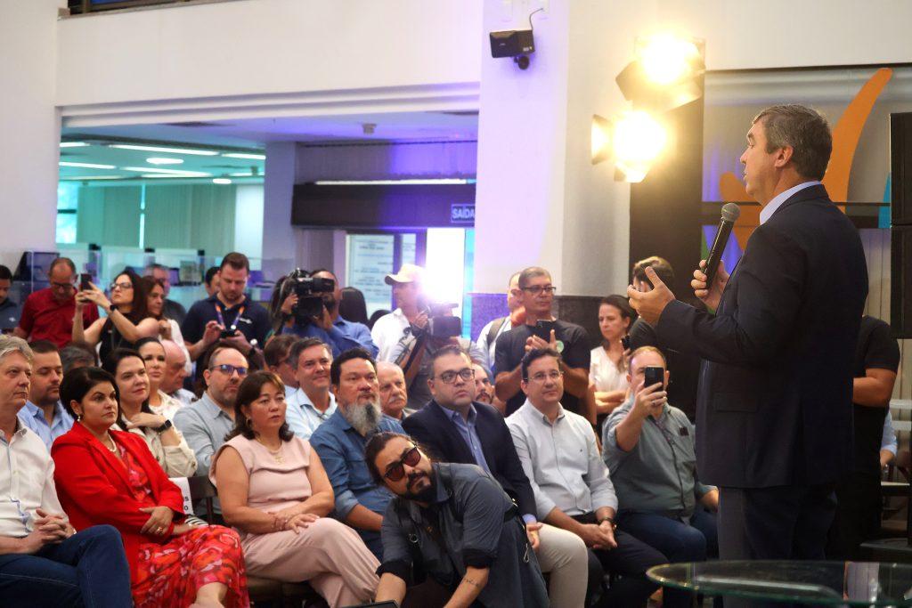 Governo assina convênio para levar capacitação, inovação e sustentabilidade às pequenas empresas. Governo assina convênio para levar capacitação, inovação e sustentabilidade às pequenas empresas.