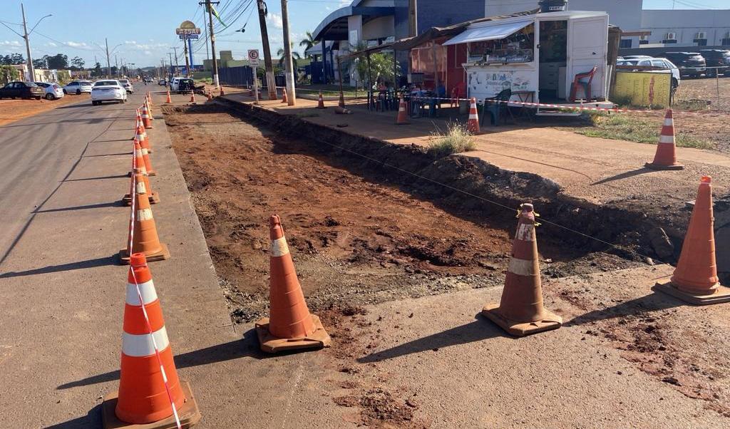 Dourados: revitalização da Avenida Coronel Ponciano segue cronograma de obra. Dourados: revitalização da Avenida Coronel Ponciano segue cronograma de obra.