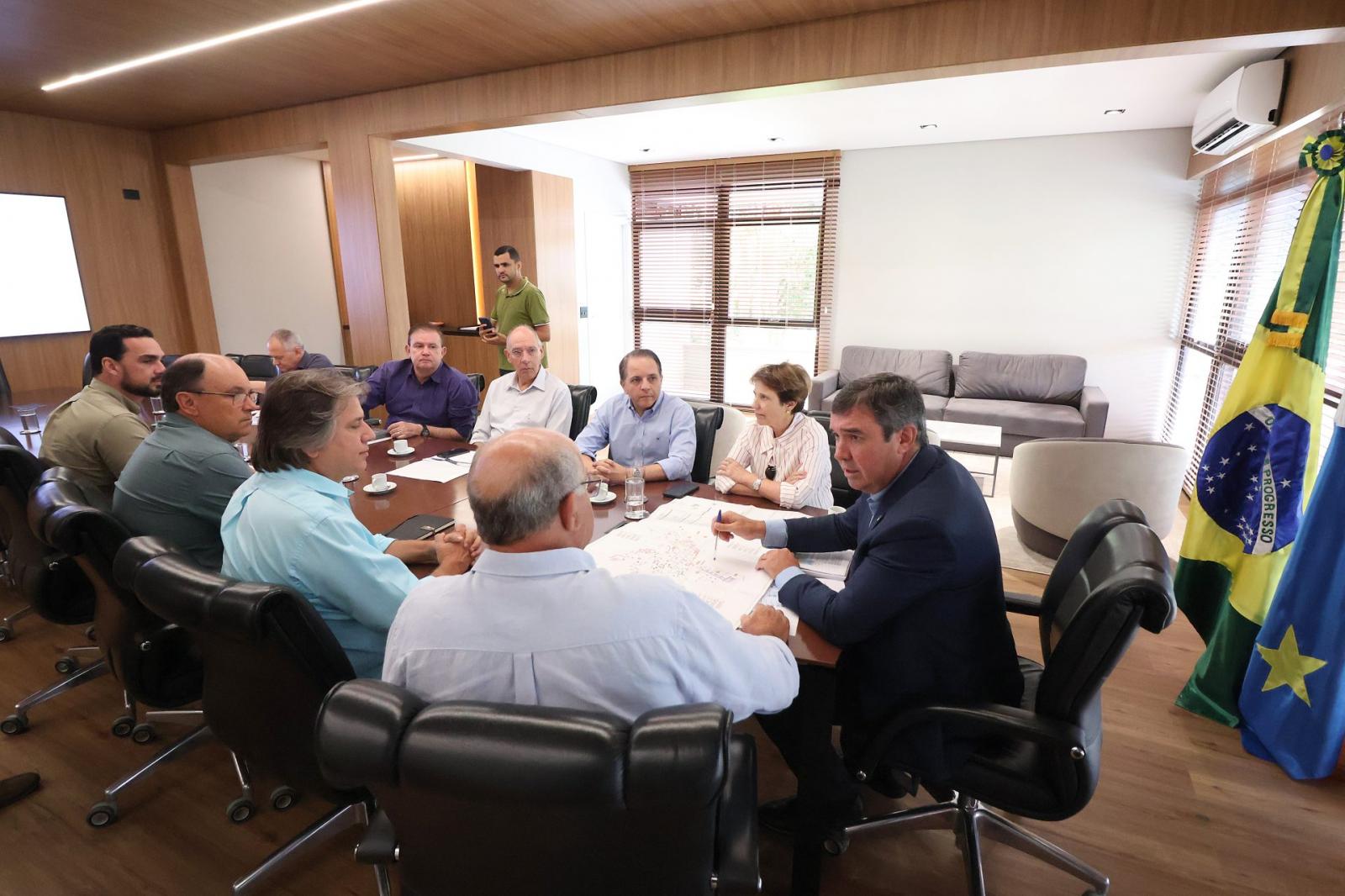 Com investimentos em Rio Verde, o Governador Eduardo Riedel de Mato Grosso do Sul tem foco na qualidade de vida da população do Estado. Com investimentos em Rio Verde, o Governador Eduardo Riedel de Mato Grosso do Sul tem foco na qualidade de vida da população do Estado.
