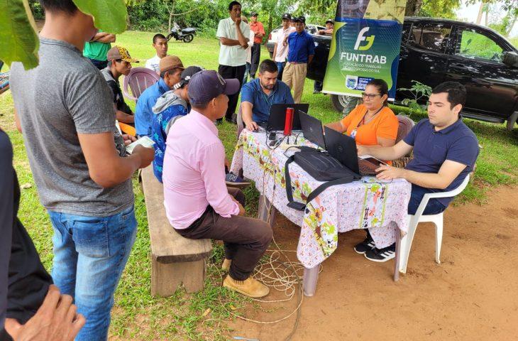 Funtrab atua no cadastro, encaminhamento e embarque de indígenas para colheita da maçã. Funtrab atua no cadastro, encaminhamento e embarque de indígenas para colheita da maçã.