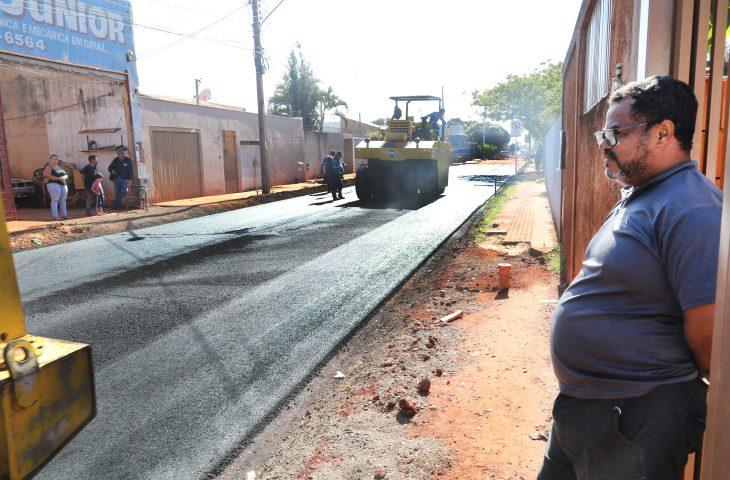 Governo do Estado vai fazer nova etapa de asfalto nas ruas da Moreninha IV. Governo do Estado vai fazer nova etapa de asfalto nas ruas da Moreninha IV.