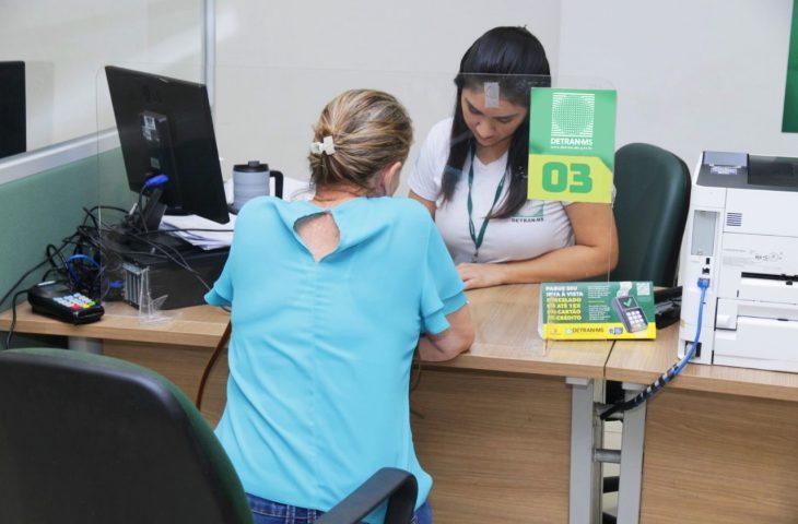 No 1º mês, Detran atinge 1 mil operações de parcelamento dos débitos veiculares pelo cartão de crédito. No 1º mês, Detran atinge 1 mil operações de parcelamento dos débitos veiculares pelo cartão de crédito.