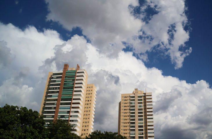 Sol com nebulosidade é previsto pelo Cemtec para Mato Grosso do Sul nesta quarta-feira. Sol com nebulosidade é previsto pelo Cemtec para Mato Grosso do Sul nesta quarta-feira.