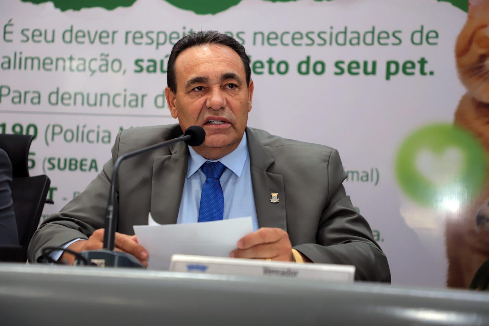 Vereador Carlão alerta sobre a necessidade da união de esforços na luta contra o mosquito Aedes Aegypti. 