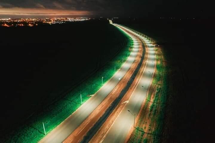 Obra de iluminação solar no anel viário de Ponta Porã avança para a reta final com 75% de execução. Obra de iluminação solar no anel viário de Ponta Porã avança para a reta final com 75% de execução.