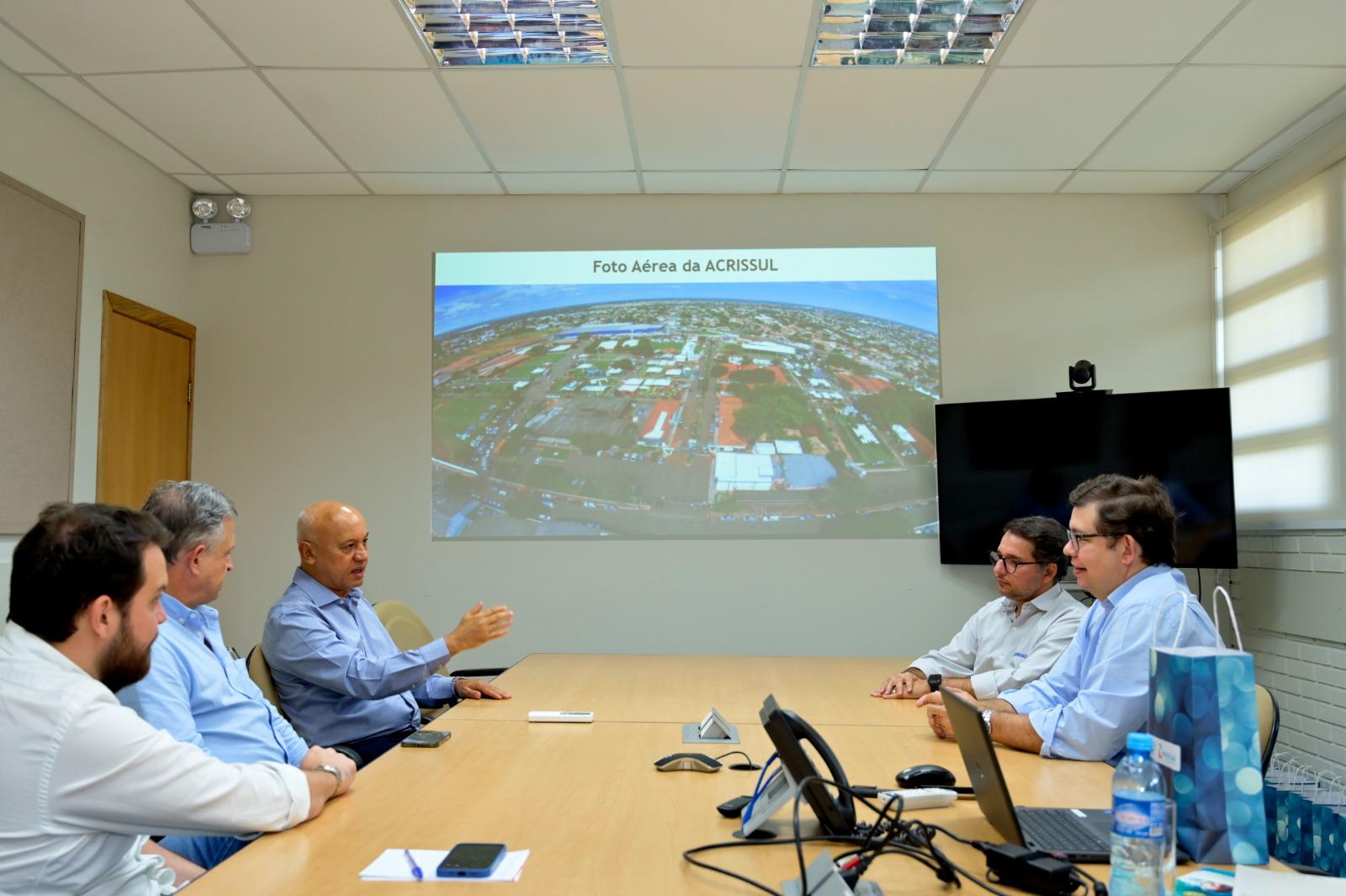 Em ação da Agems e Energisa, Parque de Exposições terá sistema de energia sustentável. Em ação da Agems e Energisa, Parque de Exposições terá sistema de energia sustentável.