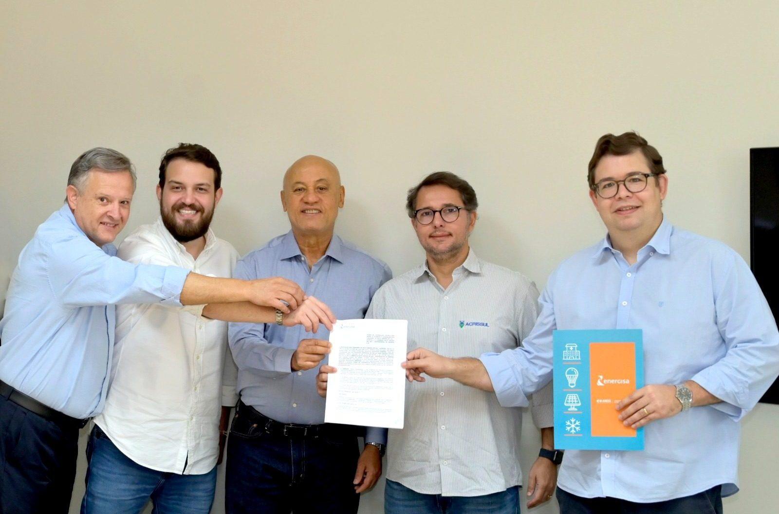 Em ação da Agems e Energisa, Parque de Exposições terá sistema de energia sustentável. Em ação da Agems e Energisa, Parque de Exposições terá sistema de energia sustentável.