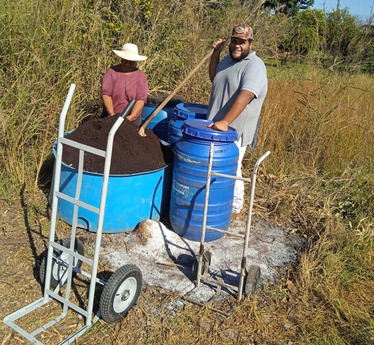 Prefeitura entrega mais de 600 toneladas de adubos para a agricultura familiar.
