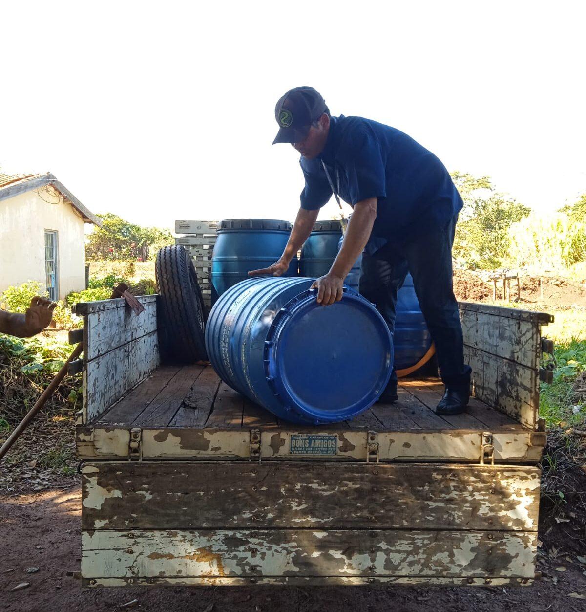 Prefeitura entrega mais de 600 toneladas de adubos para a agricultura familiar.