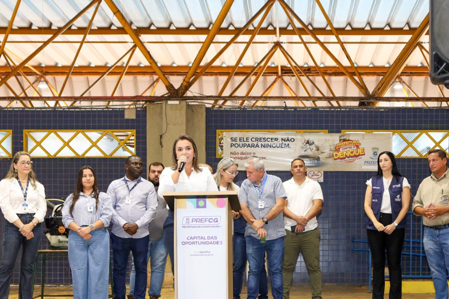 Prefeitura entrega veículos e dá início a mutirão de combate à dengue na região do Aero Rancho. Prefeitura entrega veículos e dá início a mutirão de combate à dengue na região do Aero Rancho.