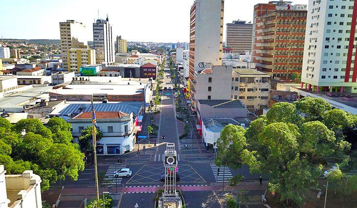 Confira o ‘abre e fecha’ da semana com os festejos de Carnaval em Mato Grosso do Sul. Confira o ‘abre e fecha’ da semana com os festejos de Carnaval em Mato Grosso do Sul.