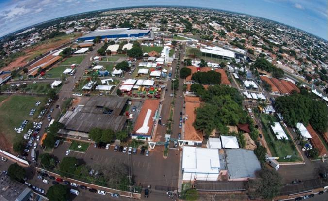 Em ação da Agems e Energisa, Parque de Exposições terá sistema de energia sustentável. Em ação da Agems e Energisa, Parque de Exposições terá sistema de energia sustentável.