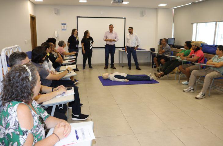 Funtrab, SED e Senac realizam cursos de primeiros socorros para profissionais da rede pública de ensino. Funtrab, SED e Senac realizam cursos de primeiros socorros para profissionais da rede pública de ensino.