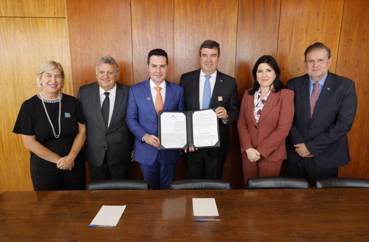 Sonho da casa própria: MS firma parceria com governo federal para construir 194 novas moradias. Sonho da casa própria: MS firma parceria com governo federal para construir 194 novas moradias.