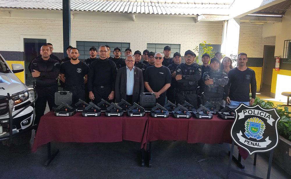 Novas pistolas Glock reforçam segurança pública e ação da Polícia Penal em Mato Grosso do Sul. Novas pistolas Glock reforçam segurança pública e ação da Polícia Penal em Mato Grosso do Sul.