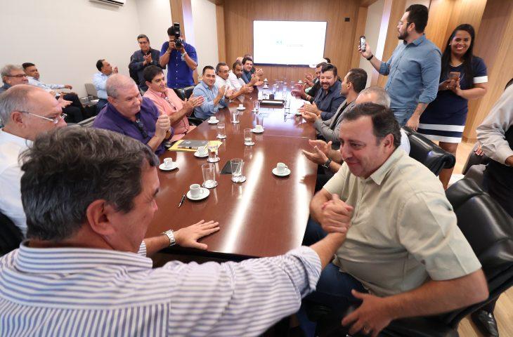 Em Aquidauana, Governo de MS investe mais de R$ 22,8 mi para revitalizar Parque da Lagoa Comprida. Em Aquidauana, Governo de MS investe mais de R$ 22,8 mi para revitalizar Parque da Lagoa Comprida.