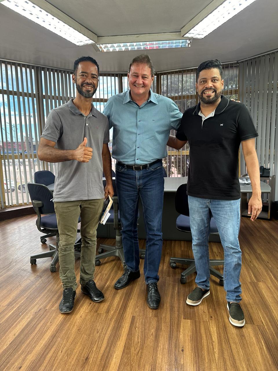 Em busca de melhorias para bairros da região Prosa, Professor Riverton promove reunião entre moradores e SISEP.