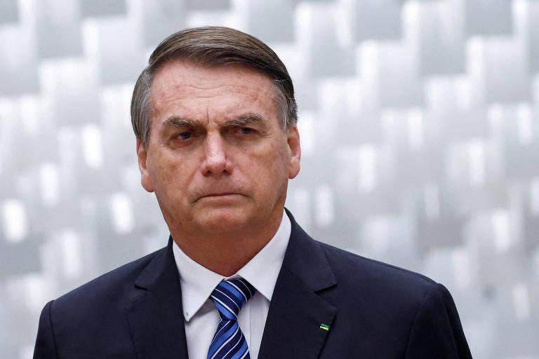 Ex-comandante do Exército ameaçou prender Bolsonaro, diz ex-FAB. Ex-comandante do Exército ameaçou prender Bolsonaro, diz ex-FAB.