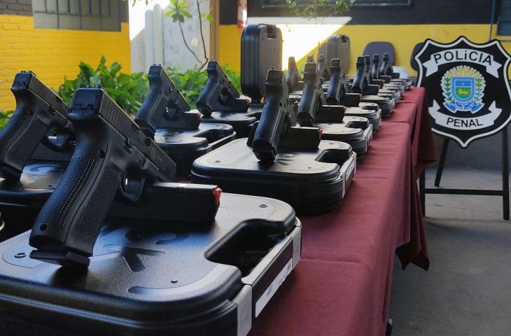 Novas pistolas Glock reforçam segurança pública e ação da Polícia Penal em Mato Grosso do Sul. Novas pistolas Glock reforçam segurança pública e ação da Polícia Penal em Mato Grosso do Sul.