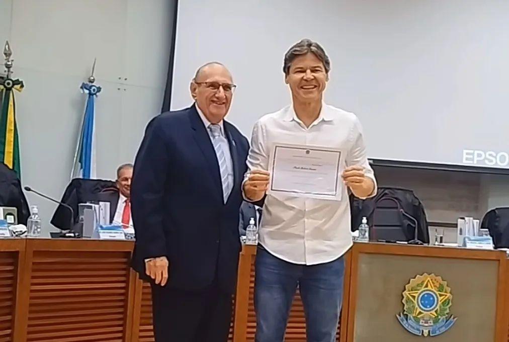 Paulo Duarte é diplomado e assume mandato na próxima terça. Paulo Duarte é diplomado e assume mandato na próxima terça.