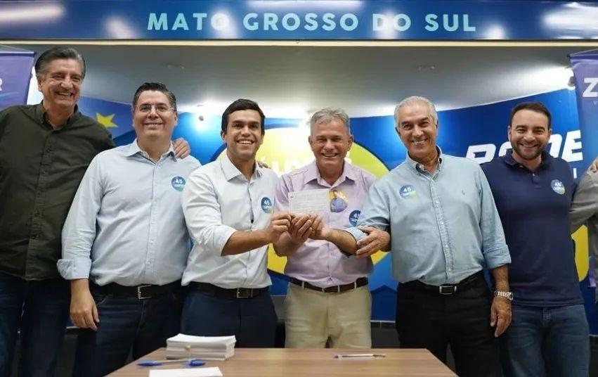 PSDB larga na frente e já tem maioria dos partidos com tempo na propaganda.  PSDB larga na frente e já tem maioria dos partidos com tempo na propaganda.