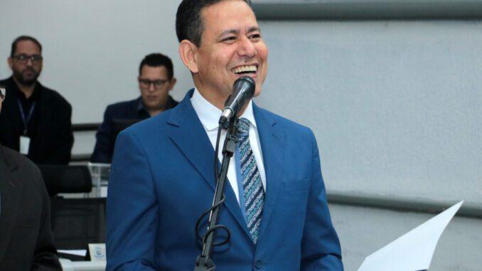 Vereador Clodoilson Pires destaca planos para mais conselhos tutelares em Campo Grande.